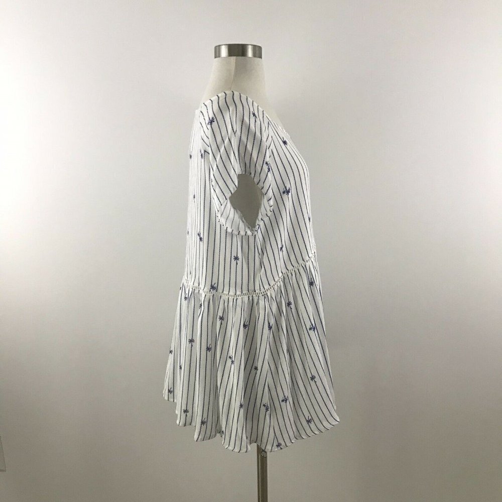 Crescent Women's Top Large Striped White Blue Palm Tree Print Flowy Lattice NWT - Picture 4 of 6